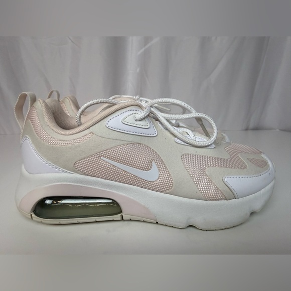 NIB Nike Women's Light Pink Air Max 200 Sneakers Sz 7.5 - Picture 2 of 7